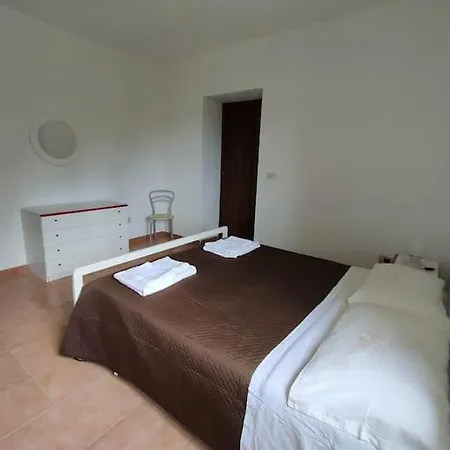 Grappolonero Apartament *