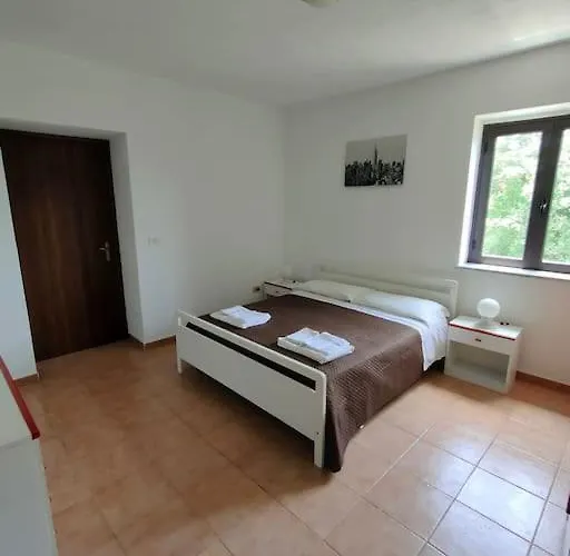 Grappolonero Laino Castello