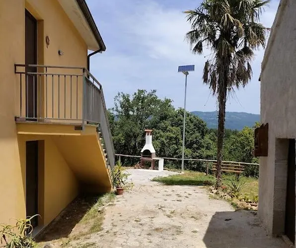 Lejlighed Grappolonero Laino Castello